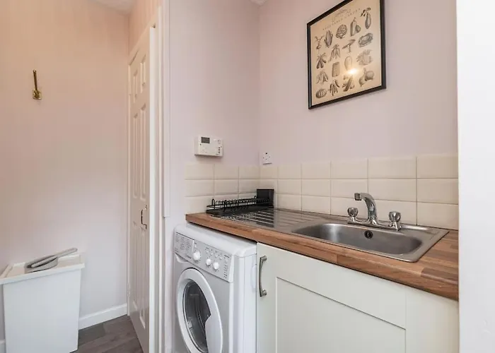 Brand New 6 2nd Floor Apartament